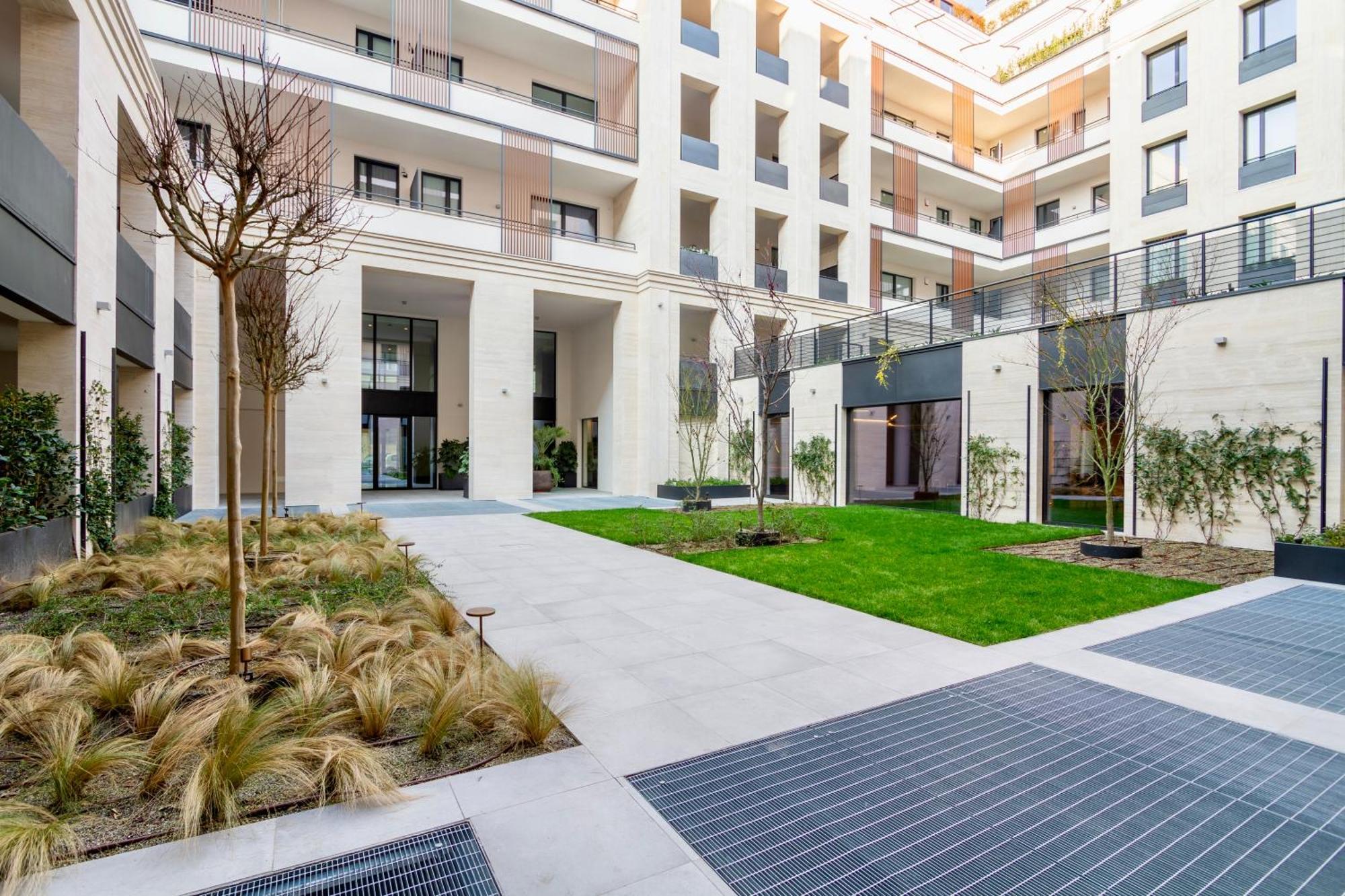 Urban Luxury - Bright And Central Apartment Μιλάνο Εξωτερικό φωτογραφία